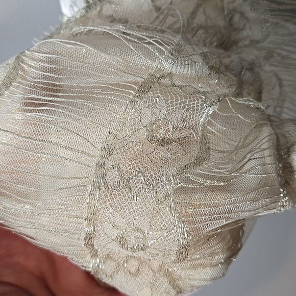 Victorias SECRET Womens Designer Collections Cream Lace Gold Camisole Small - Picture 5 of 9